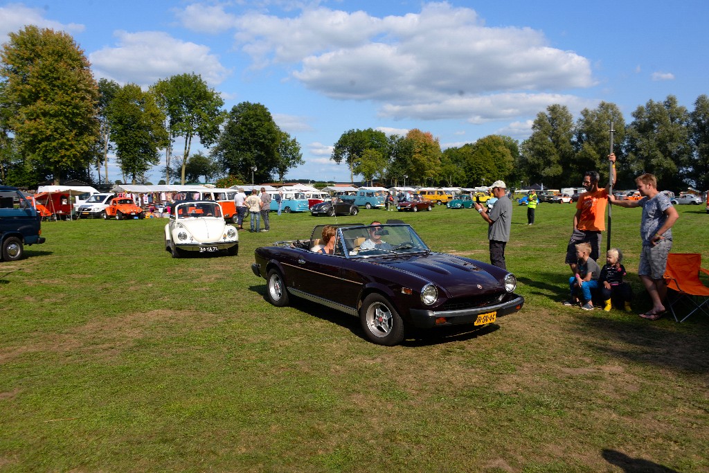 ../Images/Aircooled Bergharen 2018 010.jpg